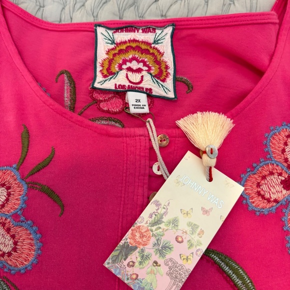 Johnny Was LIBBI 3/4 SLEEVE BUTTON FRONT TEE 2X - Picture 7 of 10